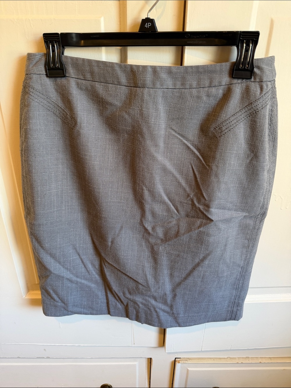 LOFT Gray Textured Pencil Skirt
